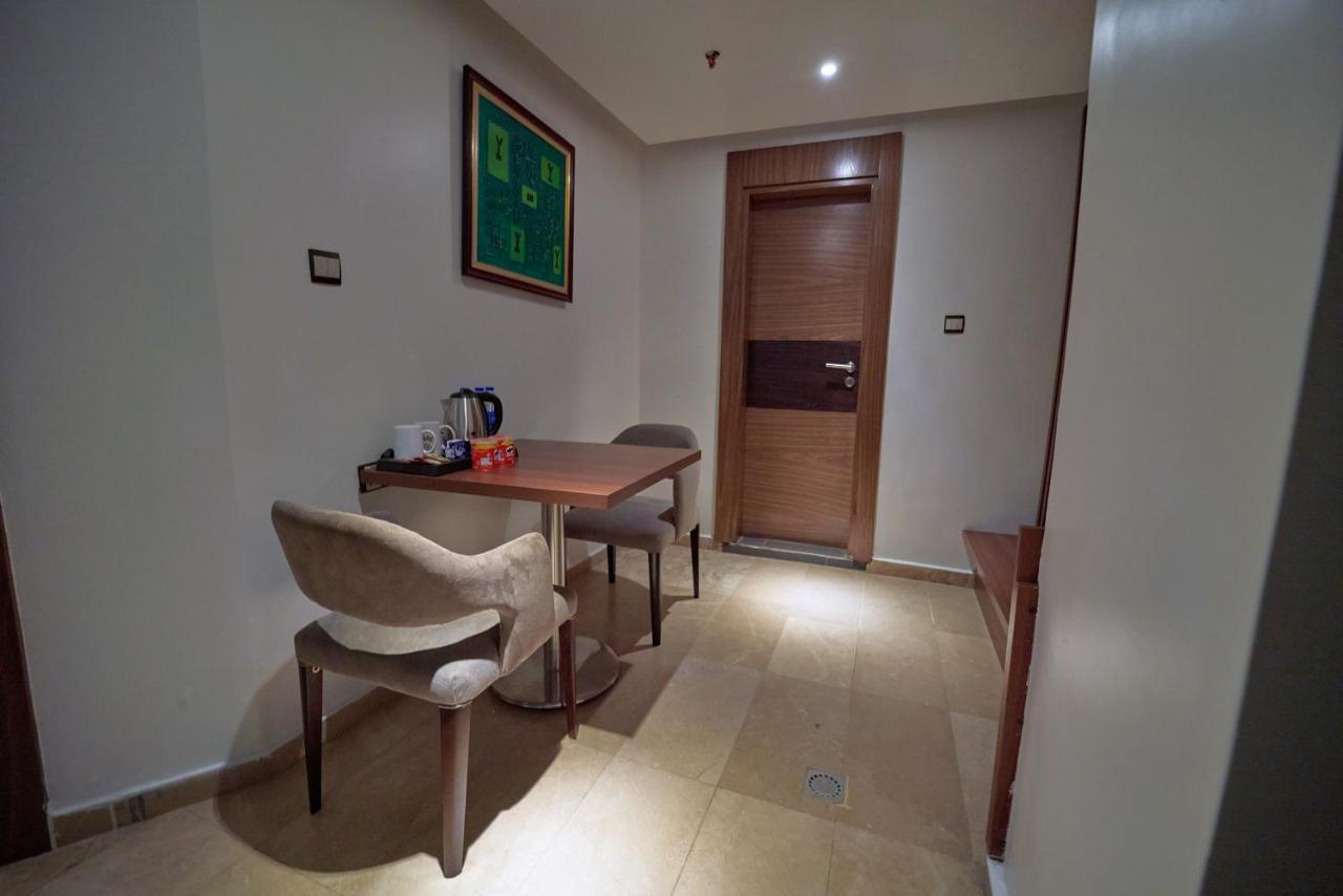 The Lilygate Lagos Exterior photo